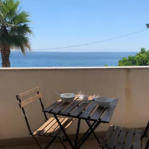 Appartamento Family House Taormina, Letojanni